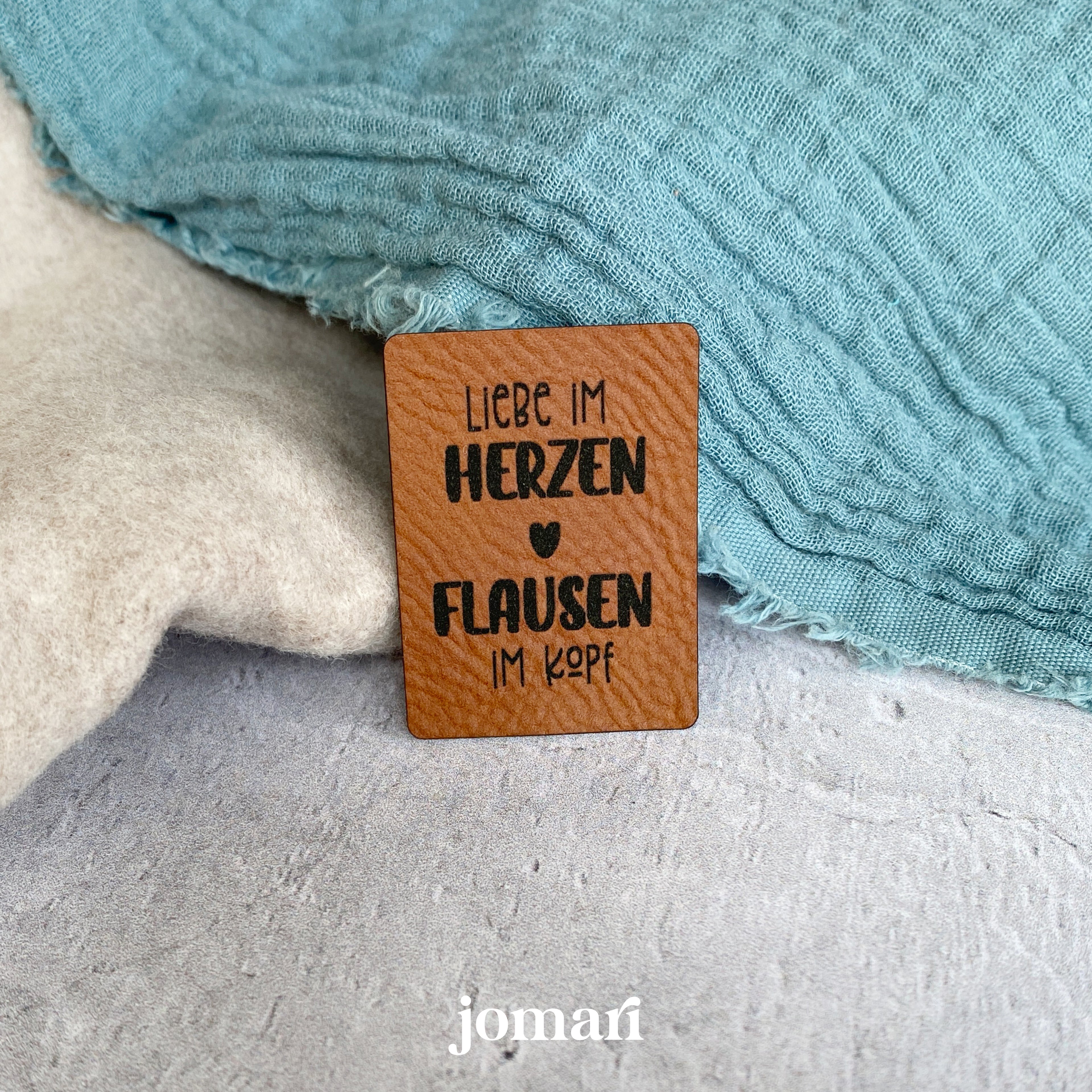 Kunstlederlabel - Liebe im Herzen, Flausen im Kopf