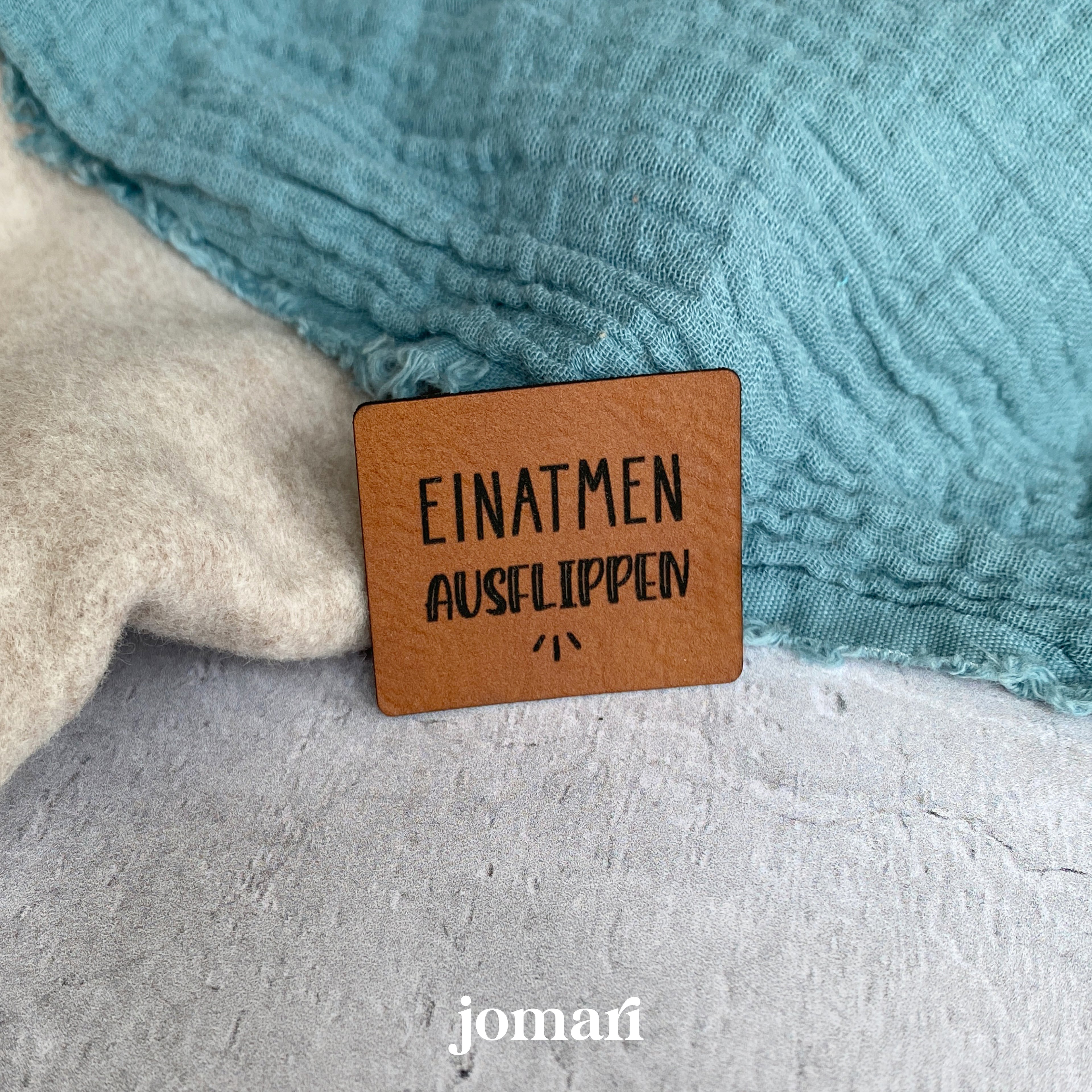 Kunstlederlabel - Einatmen. Ausflippen