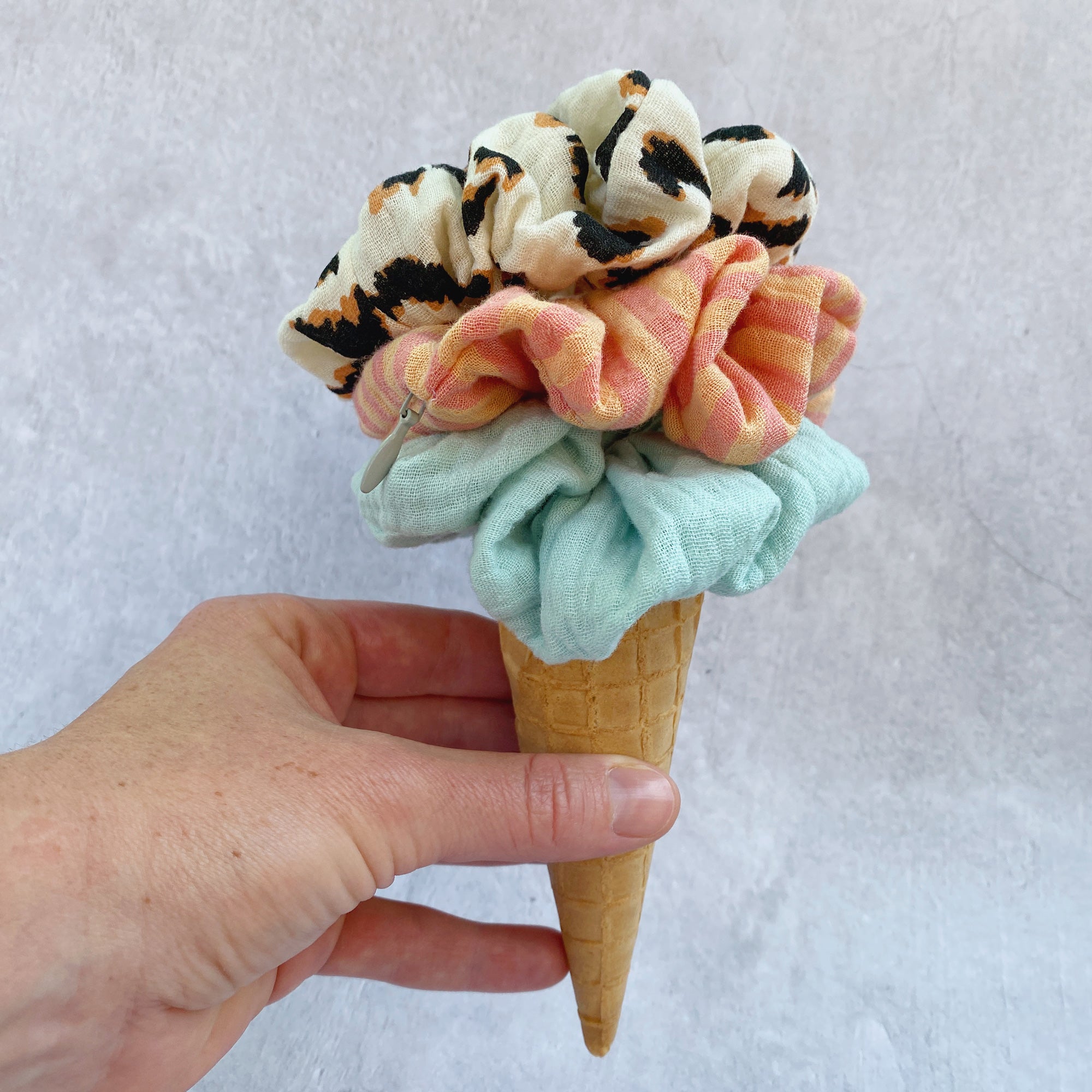 Secret Pocket Scrunchie